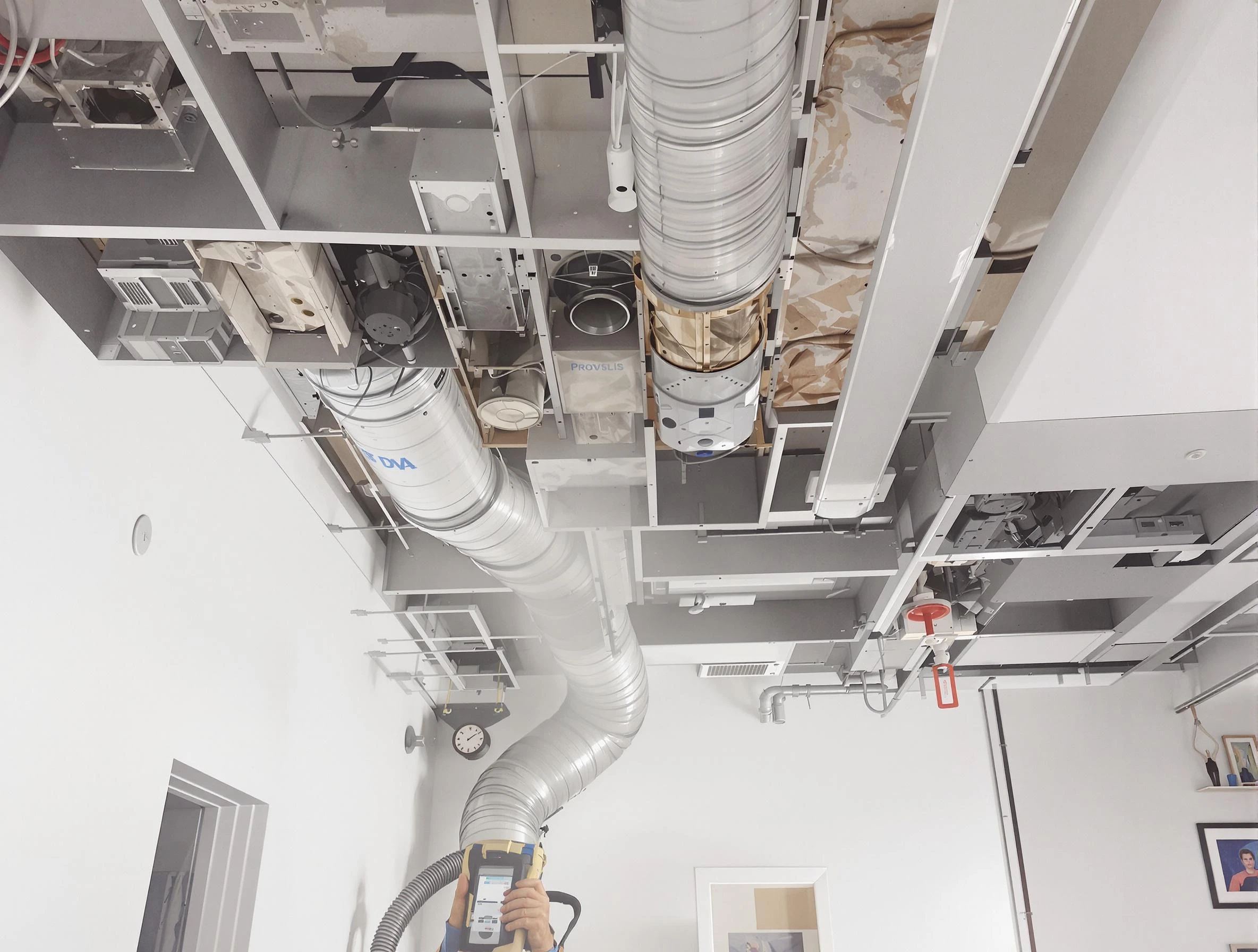 Professional air duct cleaning service by Lake View Air Duct Cleaning in Lake View